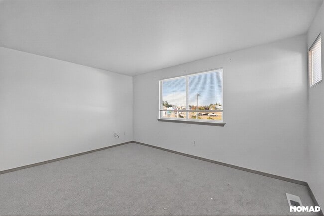 Building Photo - Charming 3BR Townhome in Lacey