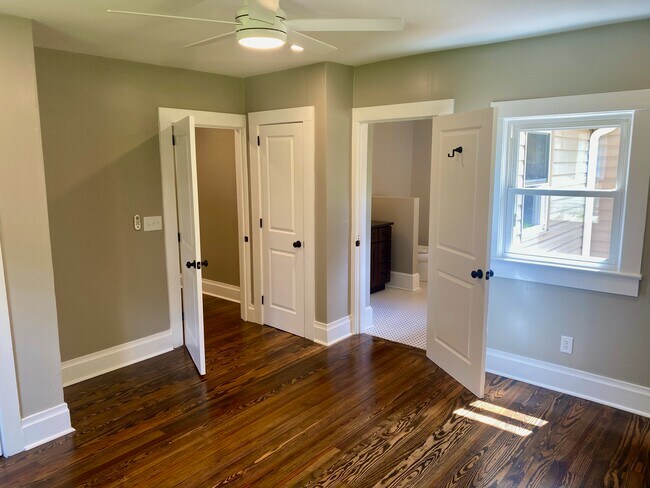 Building Photo - 115 Converse St