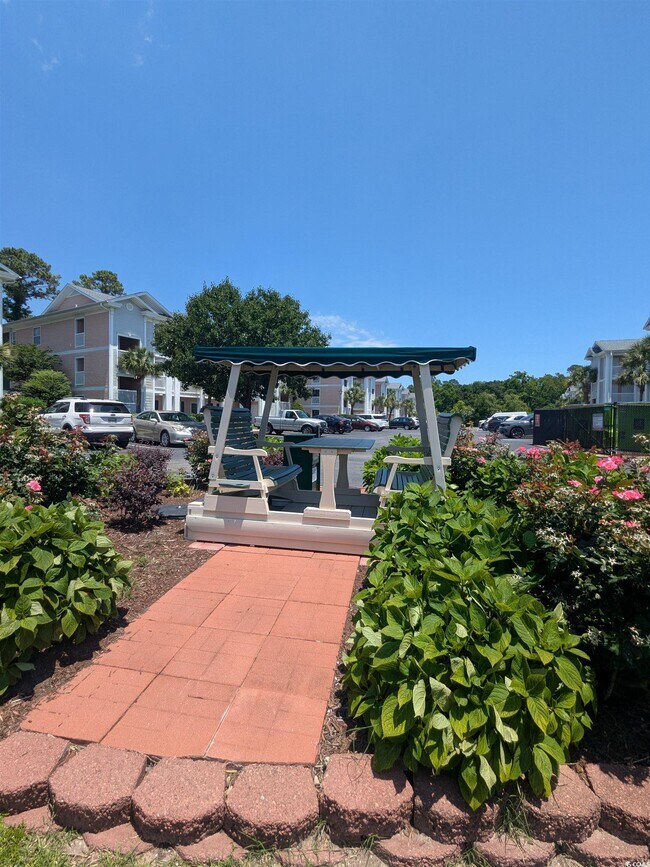 Building Photo - 627 Waterway Village Blvd