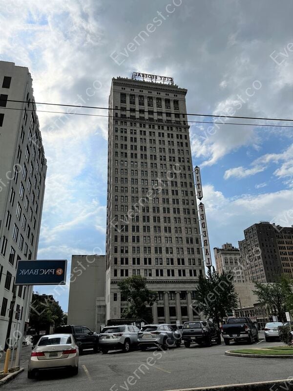 Building Photo - 2024 2nd Ave N