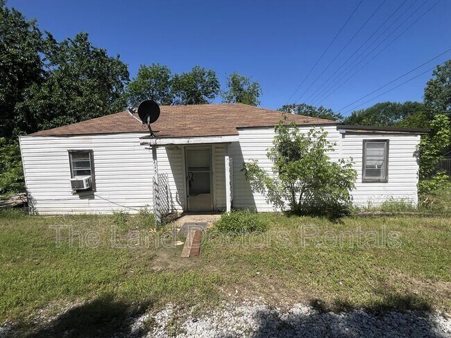 Primary Photo - 717 S Hope Ave