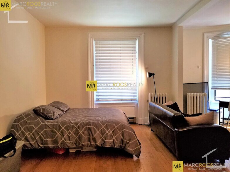 Primary Photo - 21 Massachusetts Ave