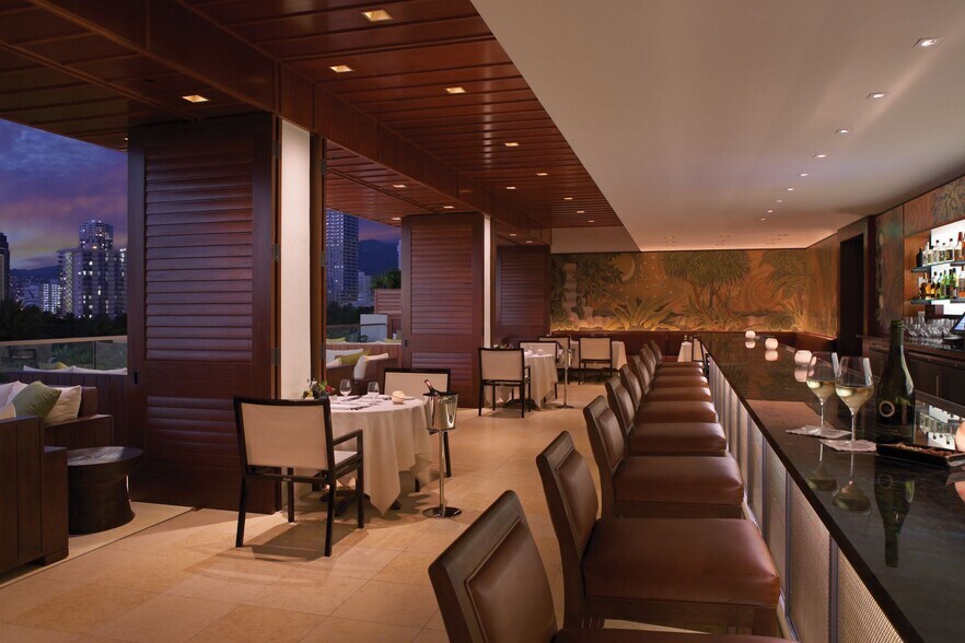 Building Photo - 223 Saratoga Rd