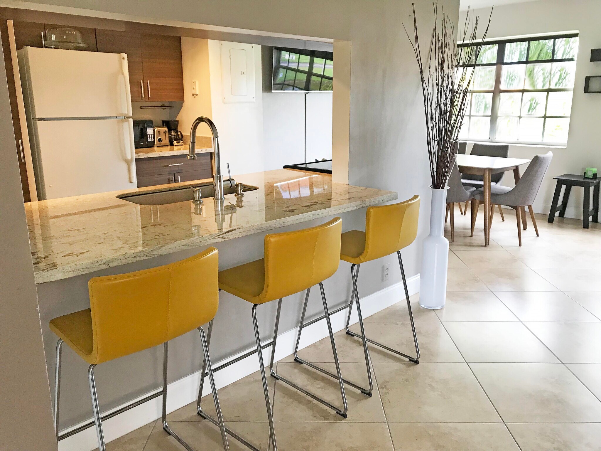 Building Photo - 8621 SW 5th St