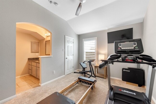 Building Photo - 664 Ranchers Club Ln