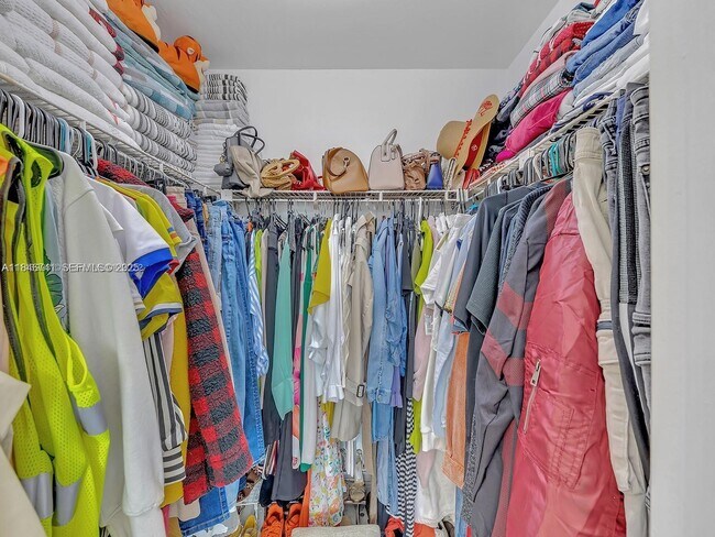 Building Photo - 210 172nd St