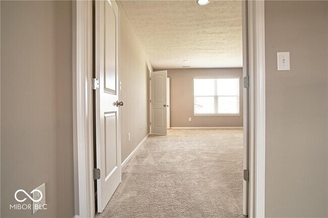 Building Photo - 8709 Rowling Way