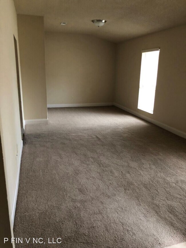 Building Photo - 4 br, 2 bath House - 106 Barnsbury Ct