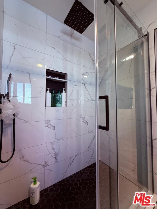 Building Photo - 16047 Bryant St