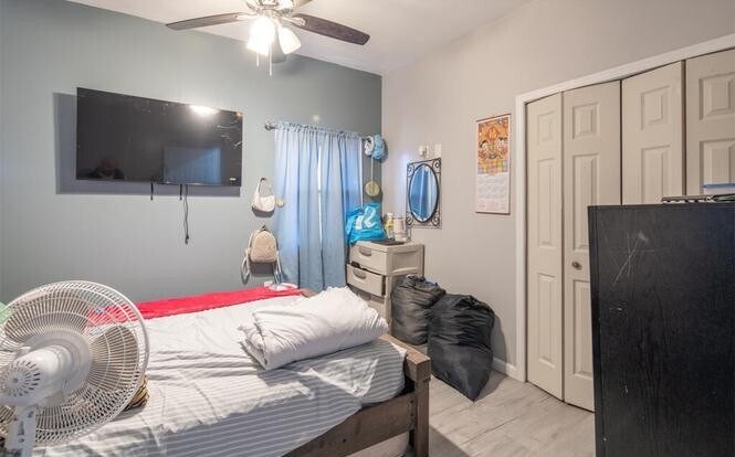 Building Photo - 1230 Vine St