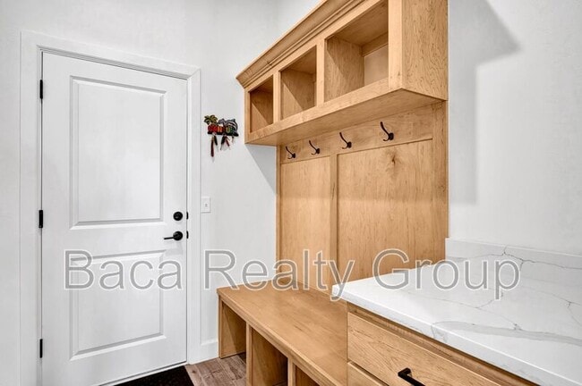 Building Photo - 24956 Norte Rd