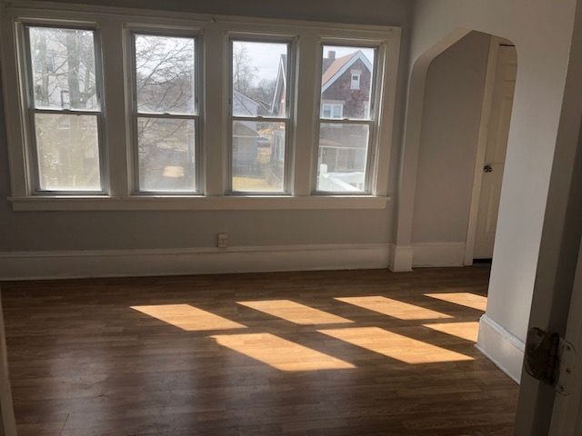 Building Photo - 3352 N. Richards Street - 3 Bedroom Upper