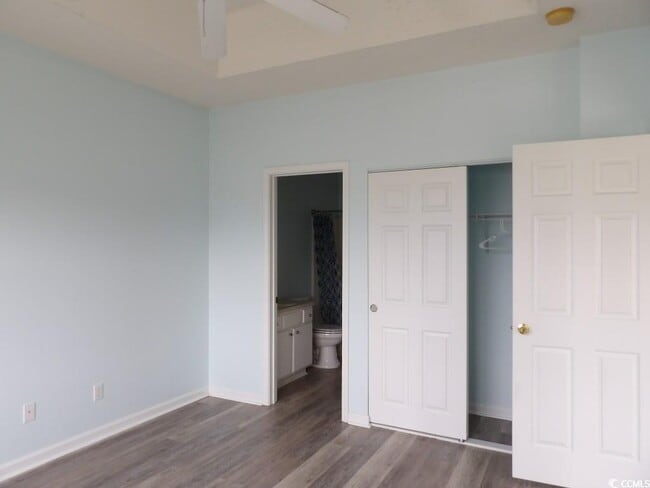 Building Photo - 901 W Port Dr