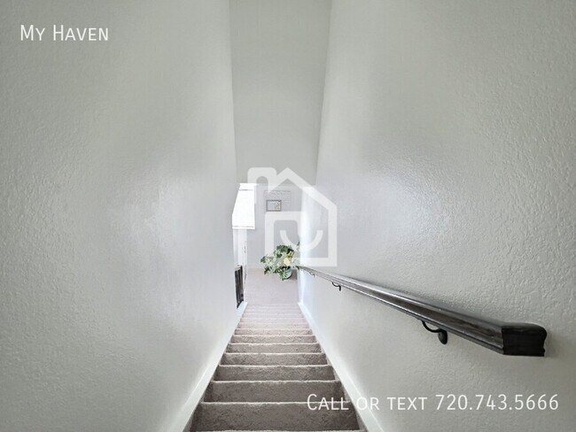 Building Photo - 2811 W 69th Ave