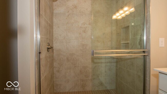 Building Photo - 2840 Maricopa Blvd