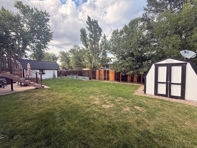 Building Photo - Enjoy Life in the Heart of Arvada!!!
