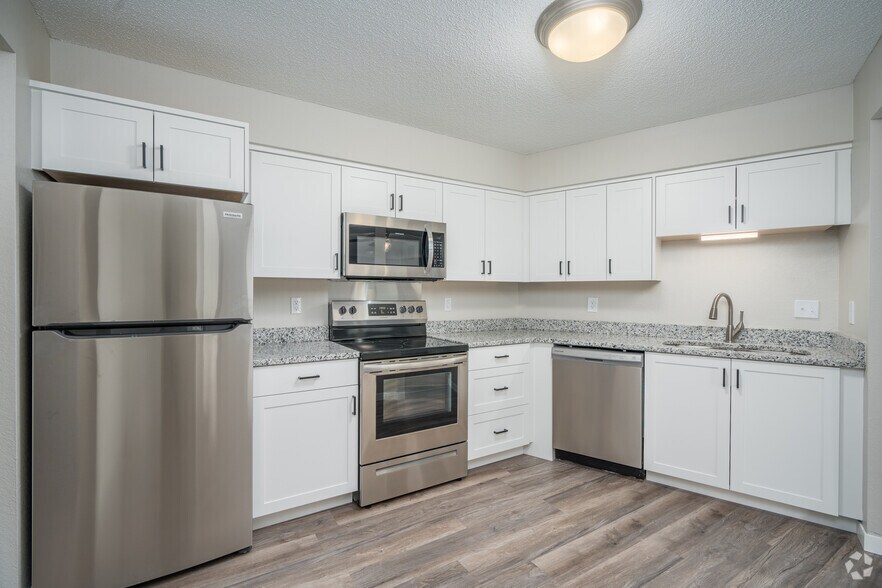 Thomas Lake Pointe 1500 Thomas Lake Pointe Rd Eagan MN 55122