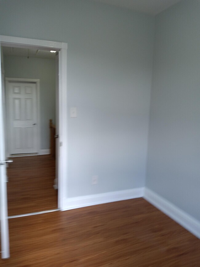 Building Photo - 4101 Kinsway