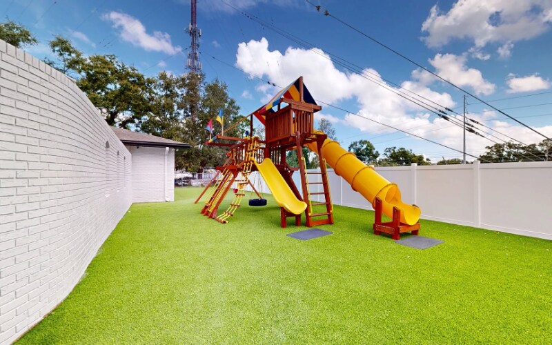 Building Photo - 8995 82nd Avenue N