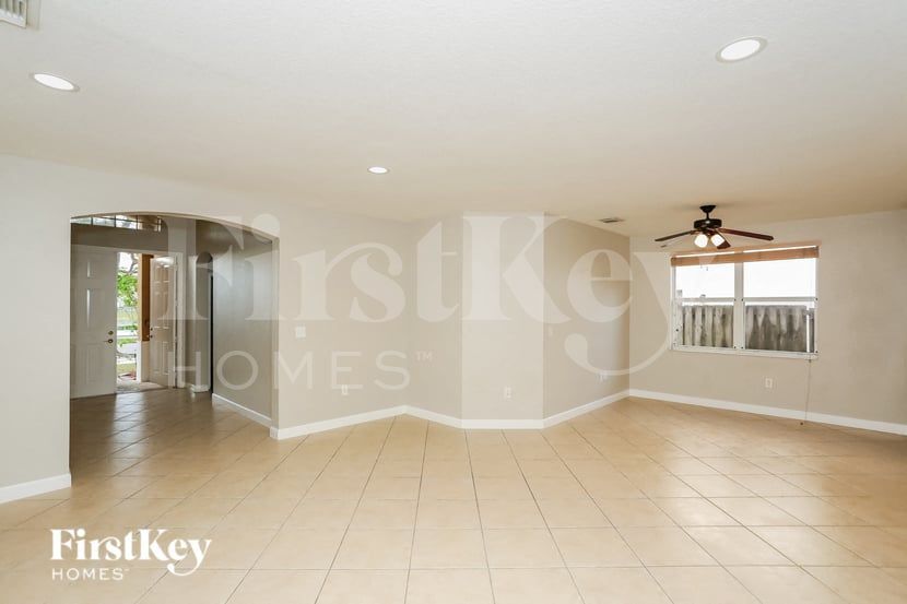 Building Photo - 16436 SW 67th Terrace