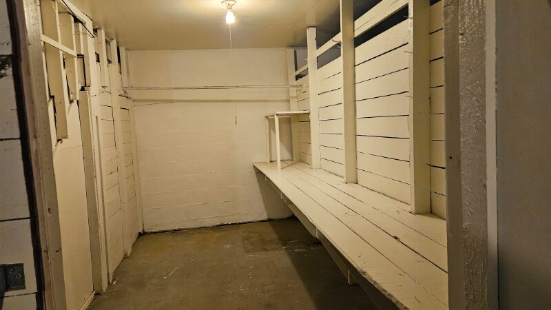 Building Photo - 667 Indian Church Rd