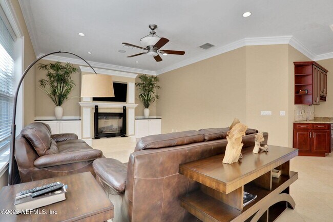 Building Photo - 12707 Tennis Ct