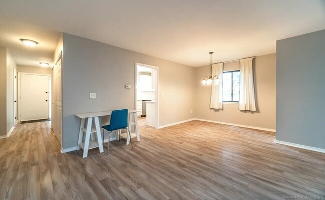 Building Photo - 154 Brittany Farms Rd