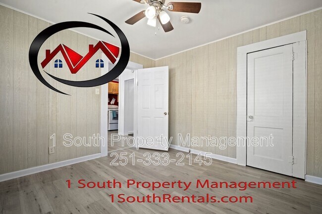 Building Photo - 660 Summerville St