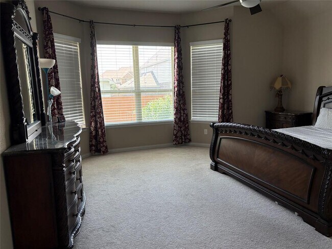 Building Photo - 3309 Falconers Way