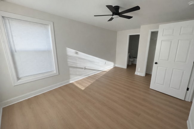 Building Photo - CHARMING RANCH STYLE HOME AVAILABLE MARCH 9TH!