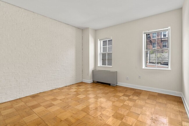 Building Photo - 21 Bowdoin St