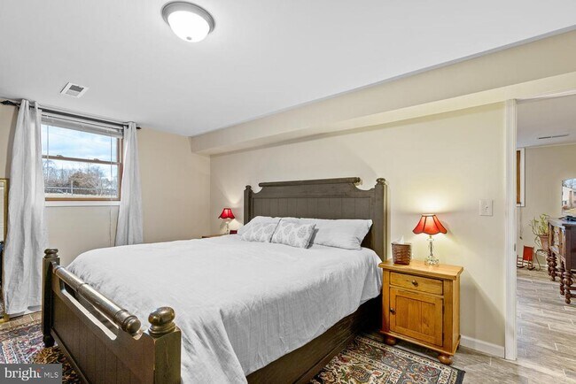 Building Photo - 1573 Garrisonville Rd