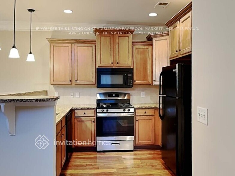 Building Photo - 81 Trailside Cir