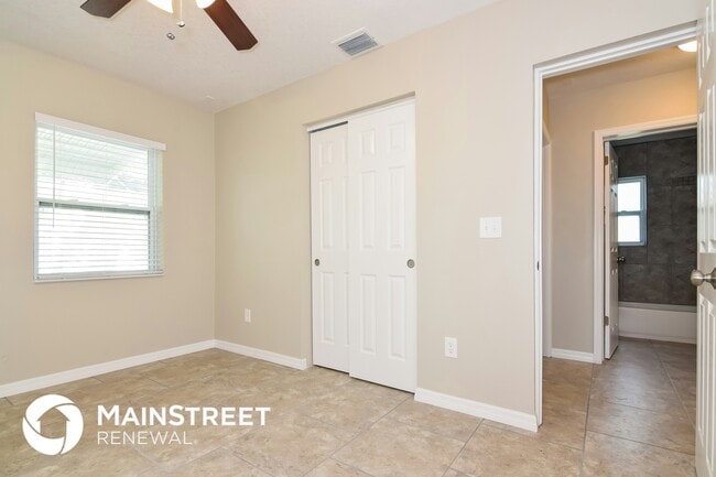 Building Photo - 3409 W Paxton Ave