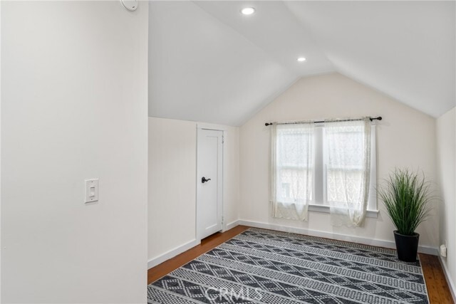 Building Photo - 806 N Minter St