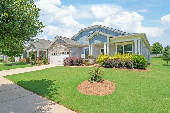 Building Photo - 3 Bedroom Home in Belmont!