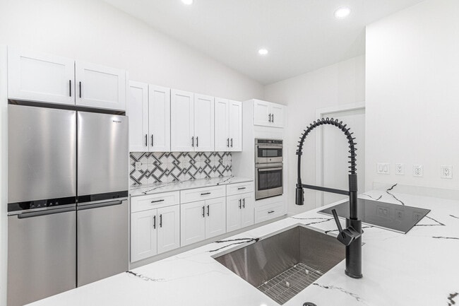 Building Photo - 48 Bentwater Cir