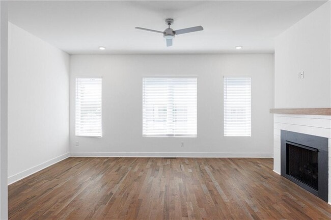 Building Photo - 1540 Millwood Pl