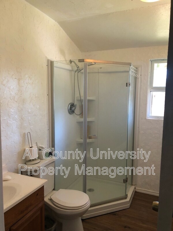 Building Photo - 23707 SE Hawthorne Rd