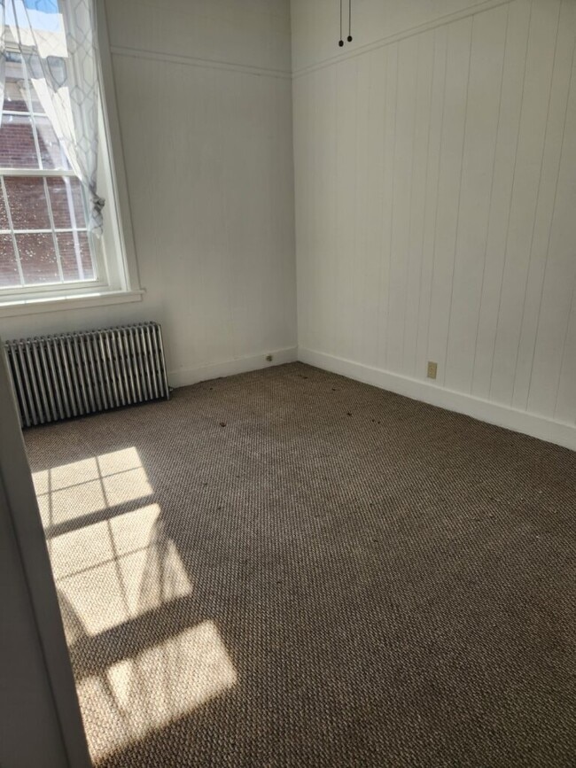 Bedroom - 263-265 Park St