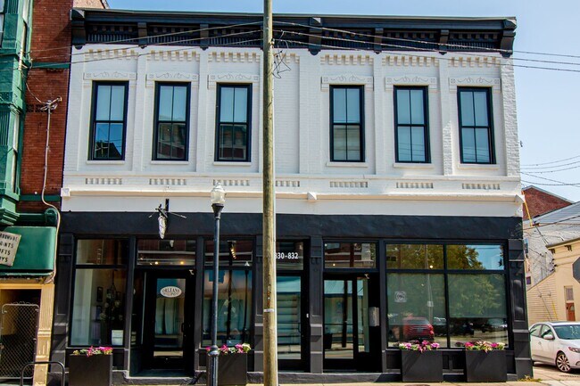 Building Photo - 830-832 Madison Ave.