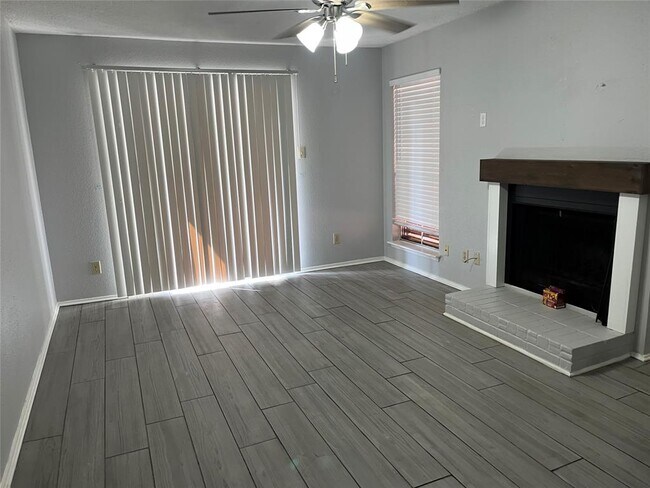 Building Photo - 7600 Emmett F Lowry Expy