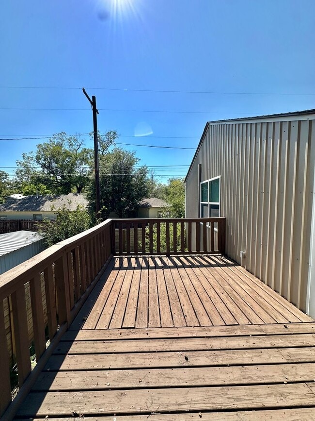 Building Photo - COMING OCTOBER 2025 - Spacious 1-Bedroom A...