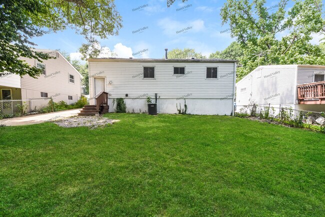 Building Photo - 154 Elbring Dr