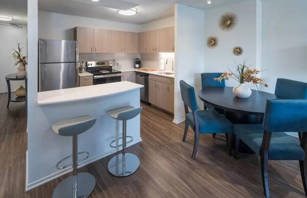 Building Photo - 1115 N Dearborn St