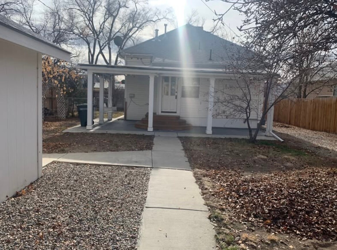 Building Photo - 212 Teller Ave