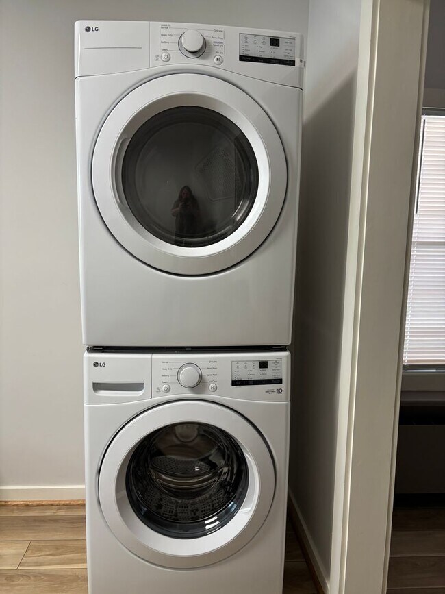 Building Photo - Newly remodeled, 1st floor, 2 bedroom apt. Bethlehem Pa