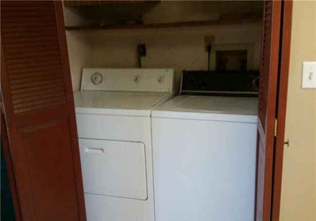 Building Photo - Calvada Valley U7 - Bourbon St, Unit G-2