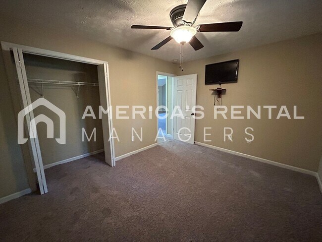 Building Photo - Home for rent in Lincoln!!! Available NOW!!!
