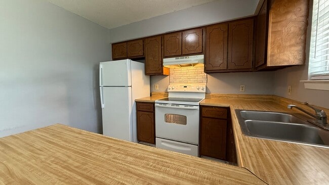 Building Photo - Charming 3-Bedroom Home in the Heart of Ri...